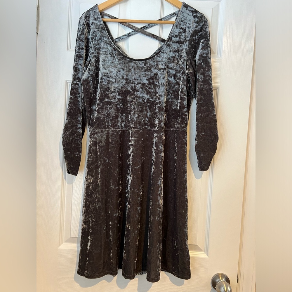 American Eagle Outfitters‎ Women's XL Crushed Soft Velvet Holiday  Dress NWT